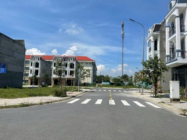 Bán lô đất 10m mặt tiền sâu 40m 200m2 thổ cư KCN VSIP - Bình Hòa Thuận An Bình Dương
